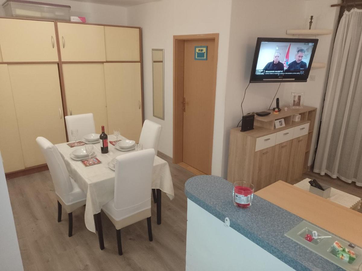 Apartman Ciblja Apartment Velika Gorica Bagian luar foto